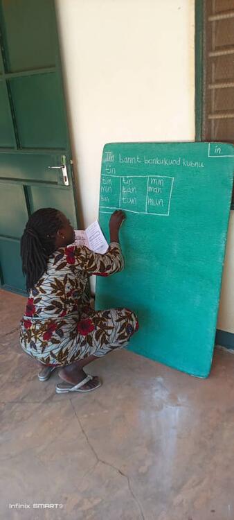 Ciɛn kalaatu miɛdl bobnd u tundl kalagbɔnn po