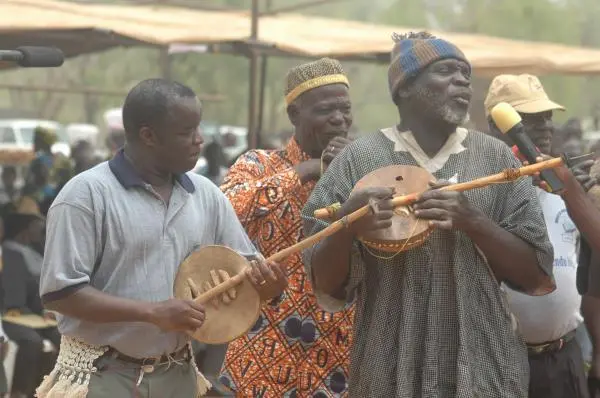 Guitares traditionnelles moba